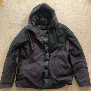 Lululemon Pinnacle Coat Size M Black